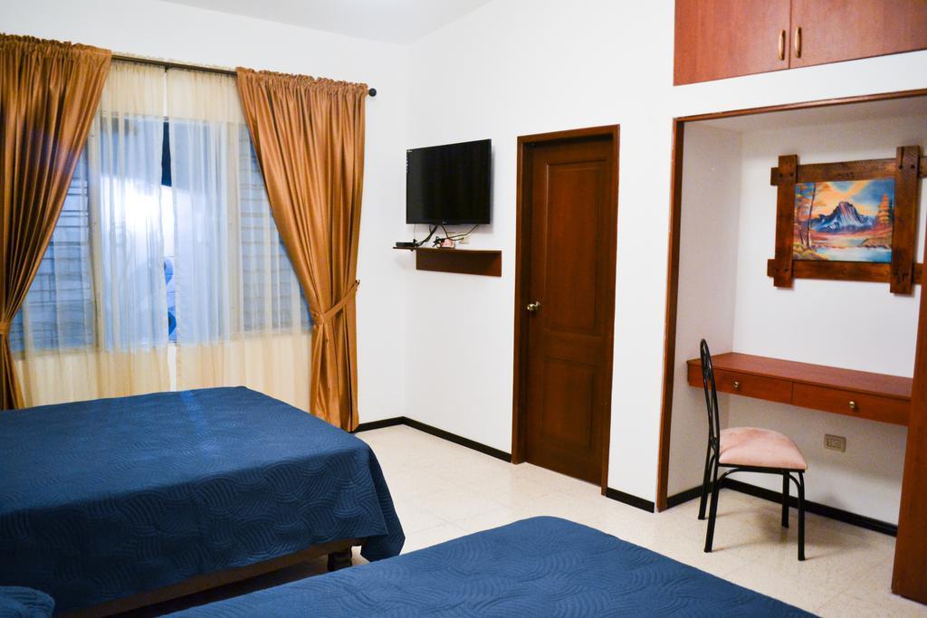 Hotel Boutique El Escalon グアヤキル 部屋 写真