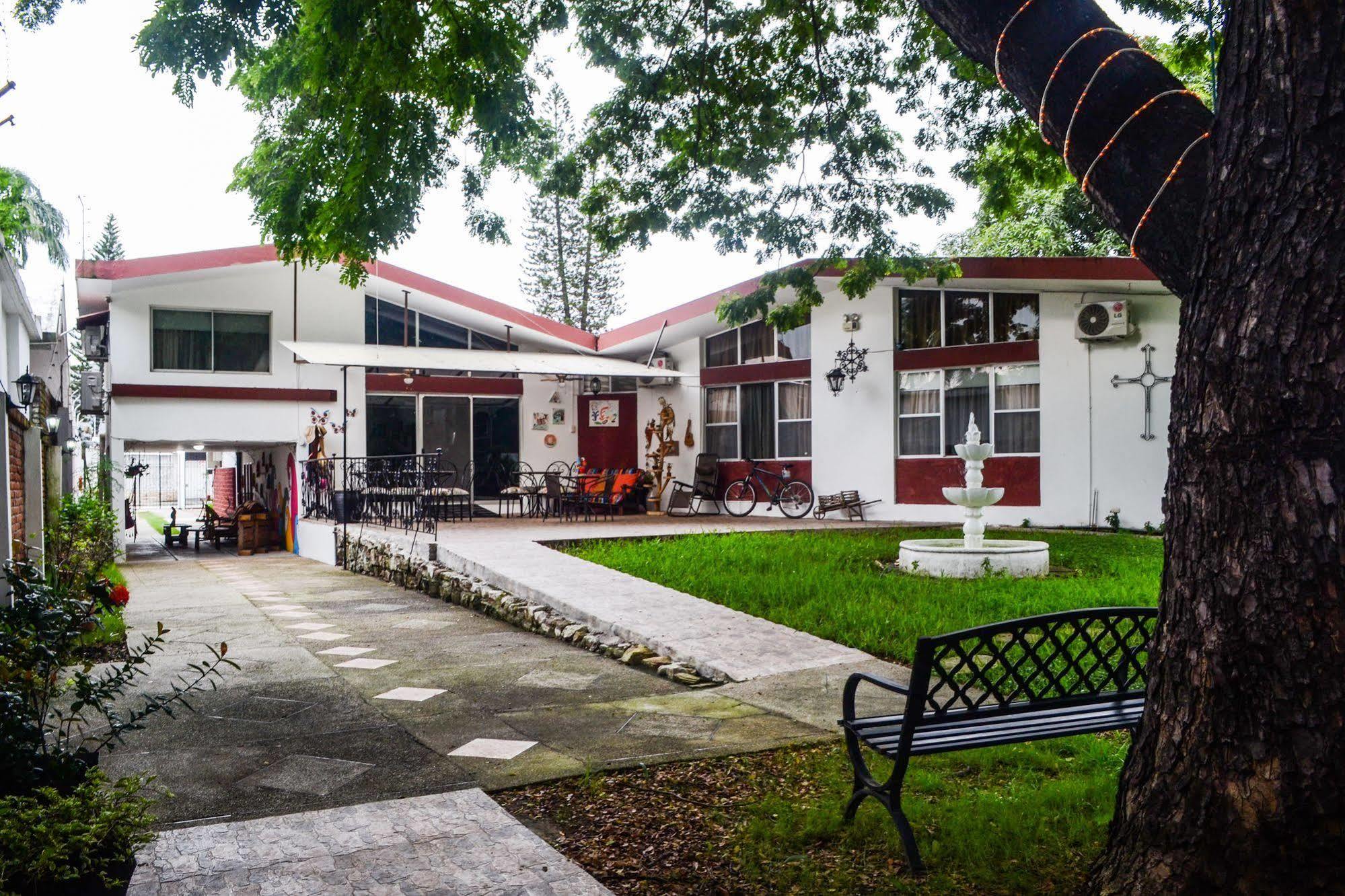 Hotel Boutique El Escalon グアヤキル エクステリア 写真
