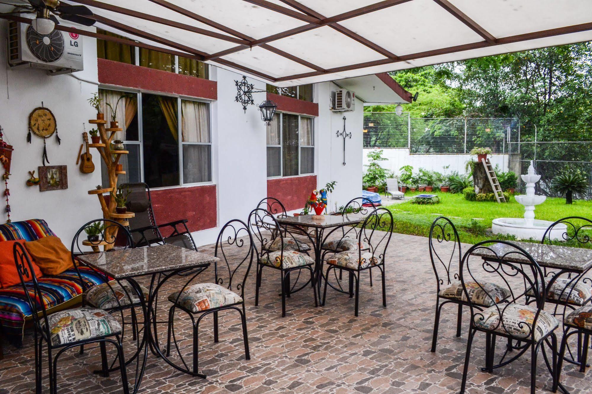 Hotel Boutique El Escalon グアヤキル エクステリア 写真