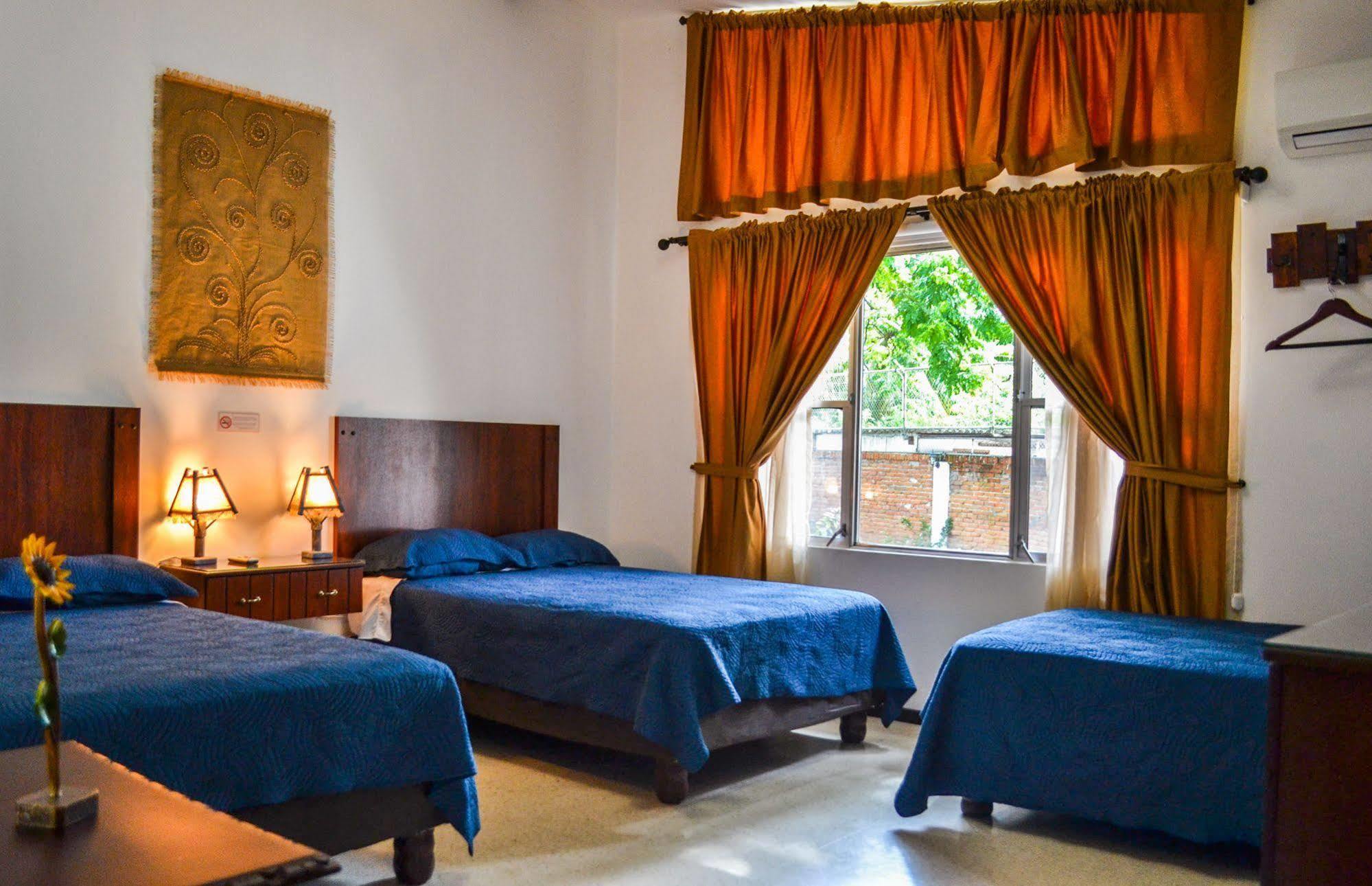 Hotel Boutique El Escalon グアヤキル エクステリア 写真