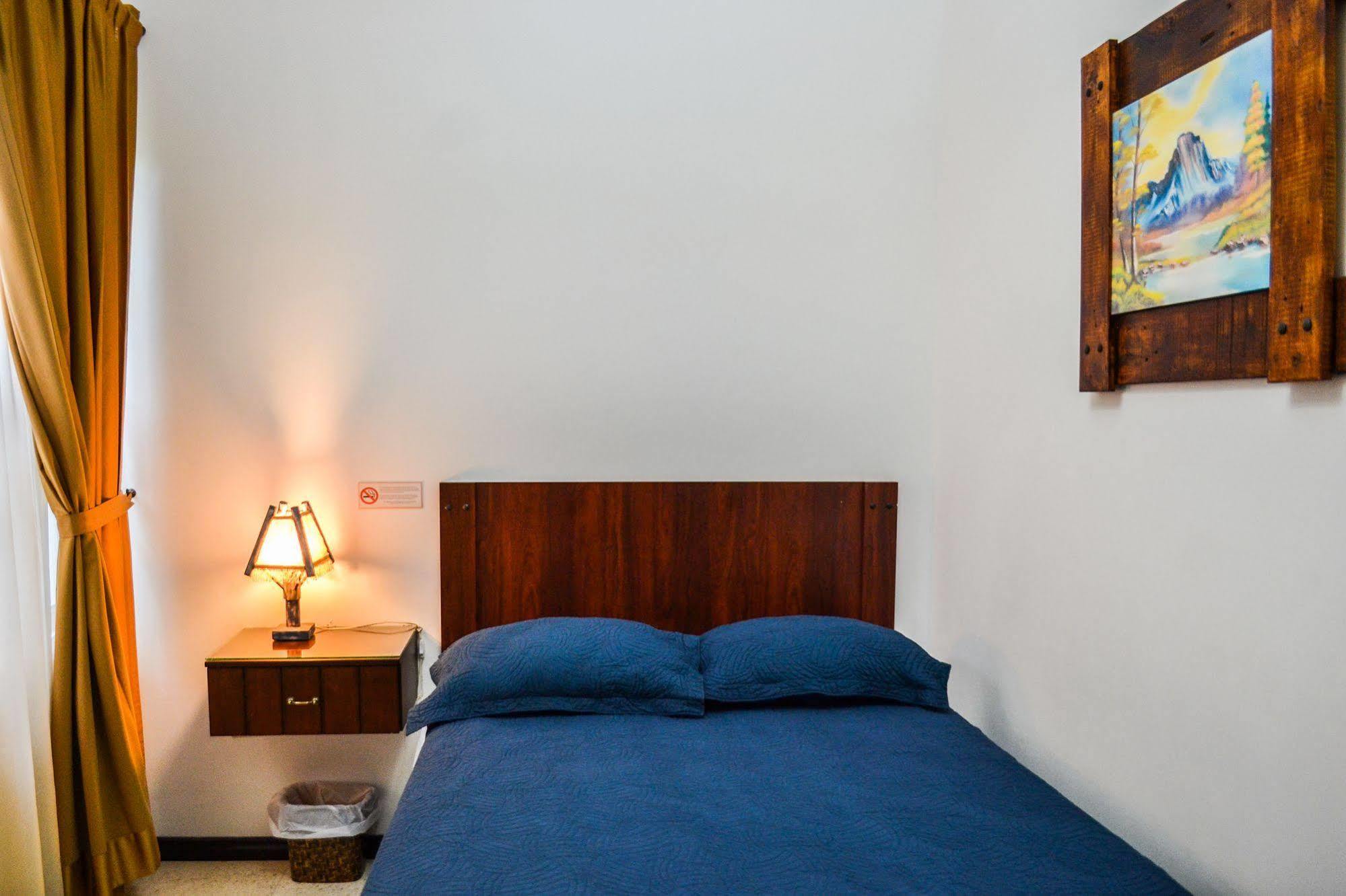 Hotel Boutique El Escalon グアヤキル エクステリア 写真